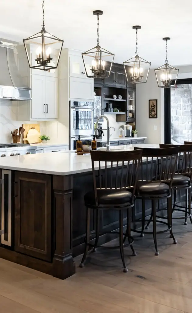 Quartz Calacatta Countertop in Custom Kitchen, from Unique Granite Worx